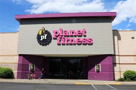 planet fitness good friday hours